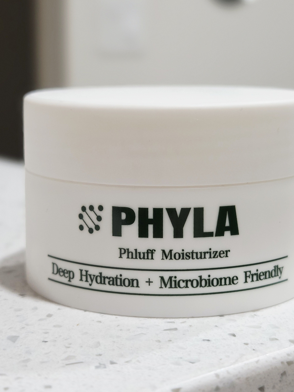 PHYLA Phluff Moisturizer~~ Deep Hydration